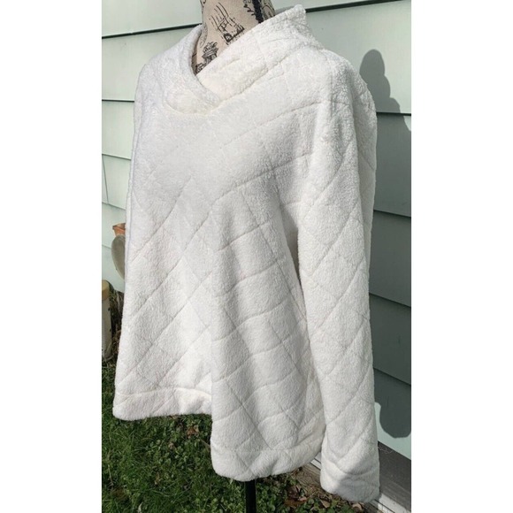 Talbots XL soft white mock neck Quilted patterned soft warm Faux Fur sweater - Picture 4 of 8
